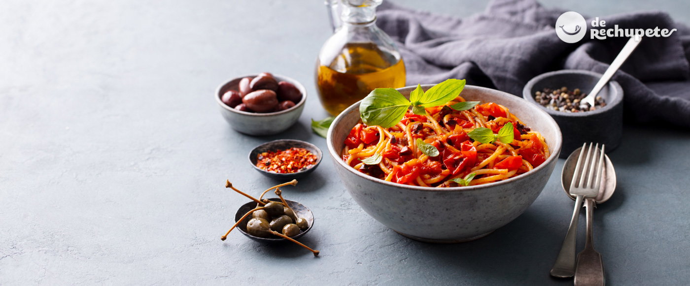 Putanesca o salsa a la putanesca casera. Sugo alla puttanesca