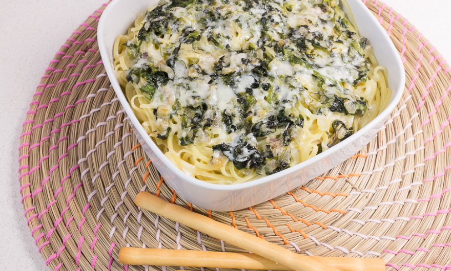 Tallarines con espinacas, receta italiana