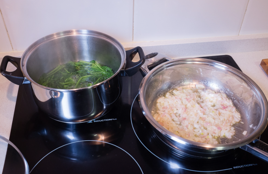 Tallarines con espinacas, receta italiana