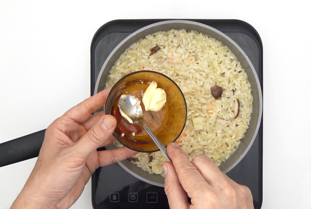 Risotto con boletus y langostinos