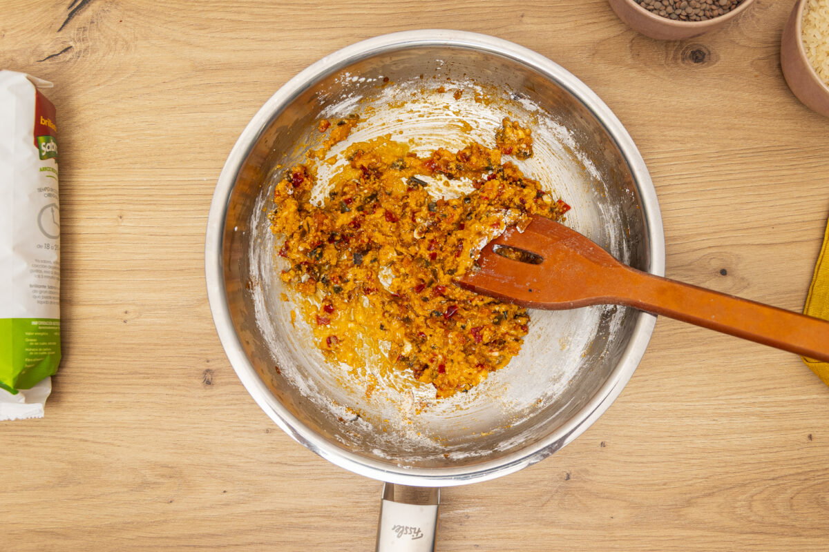 Hamburguesa de lentejas y arroz. Receta vegetariana paso a paso