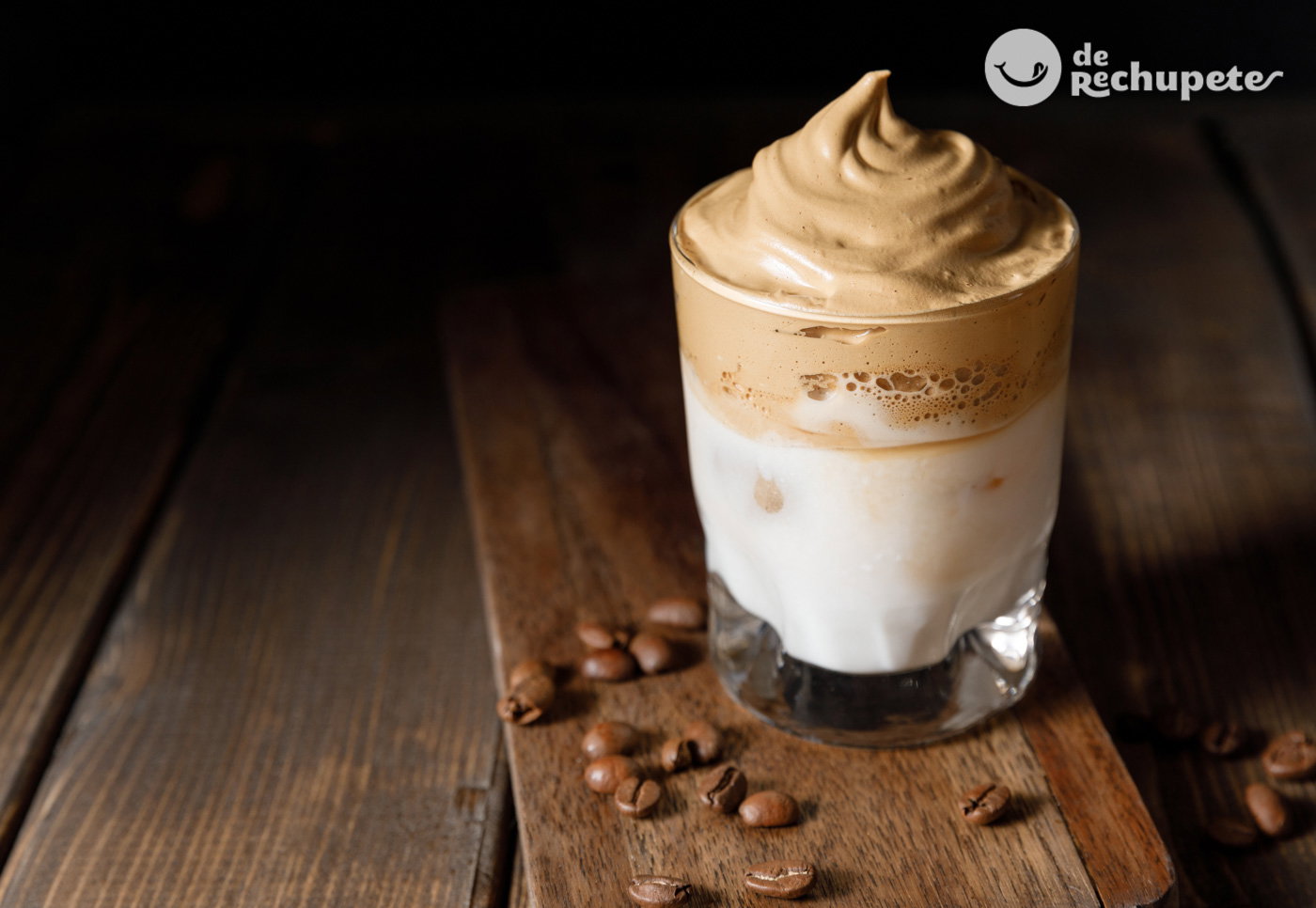Café Dalgona. ¿Cómo se hace? Historia y origen