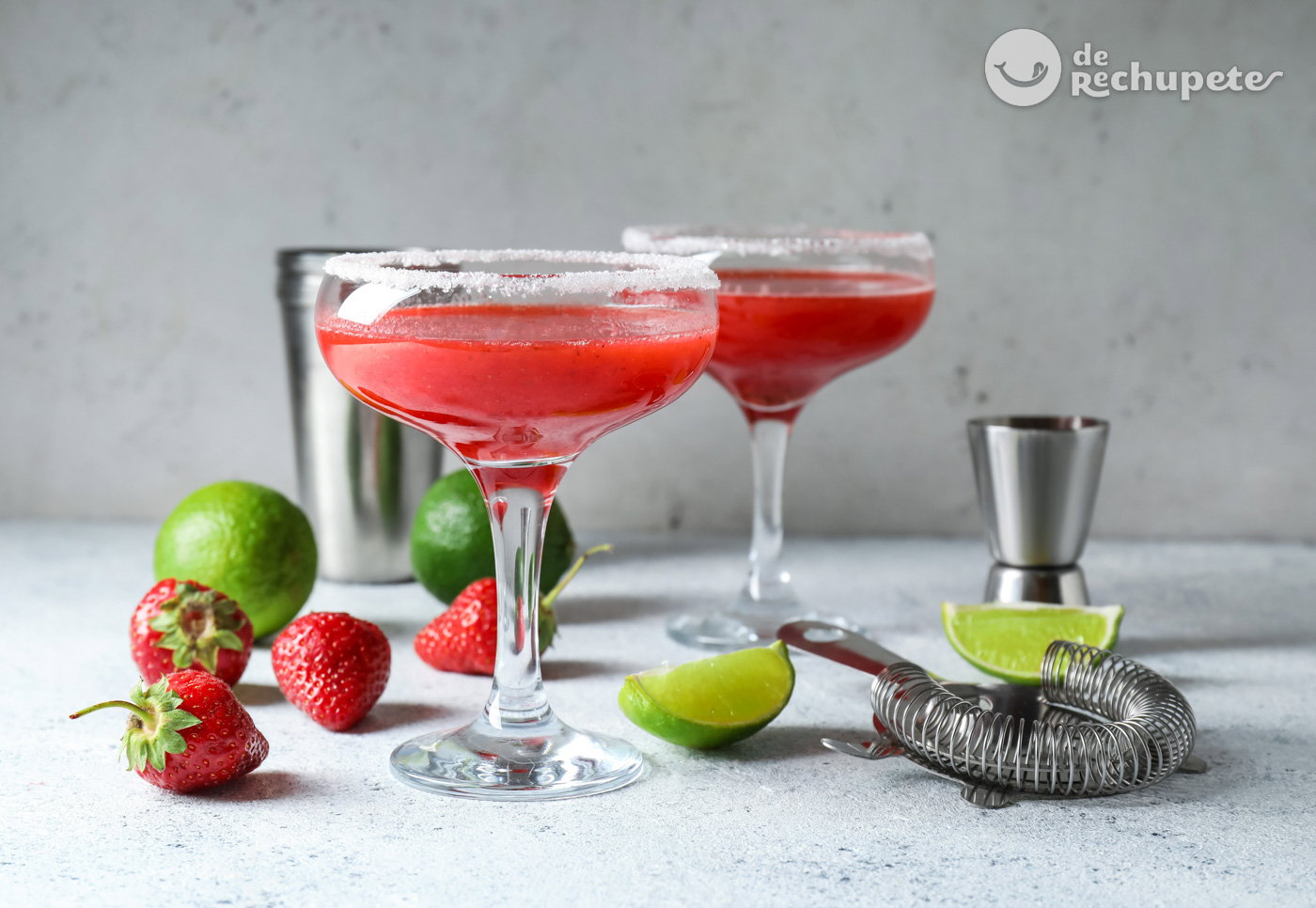 Daiquiri de fresa. Cómo hacer este cóctel en casa