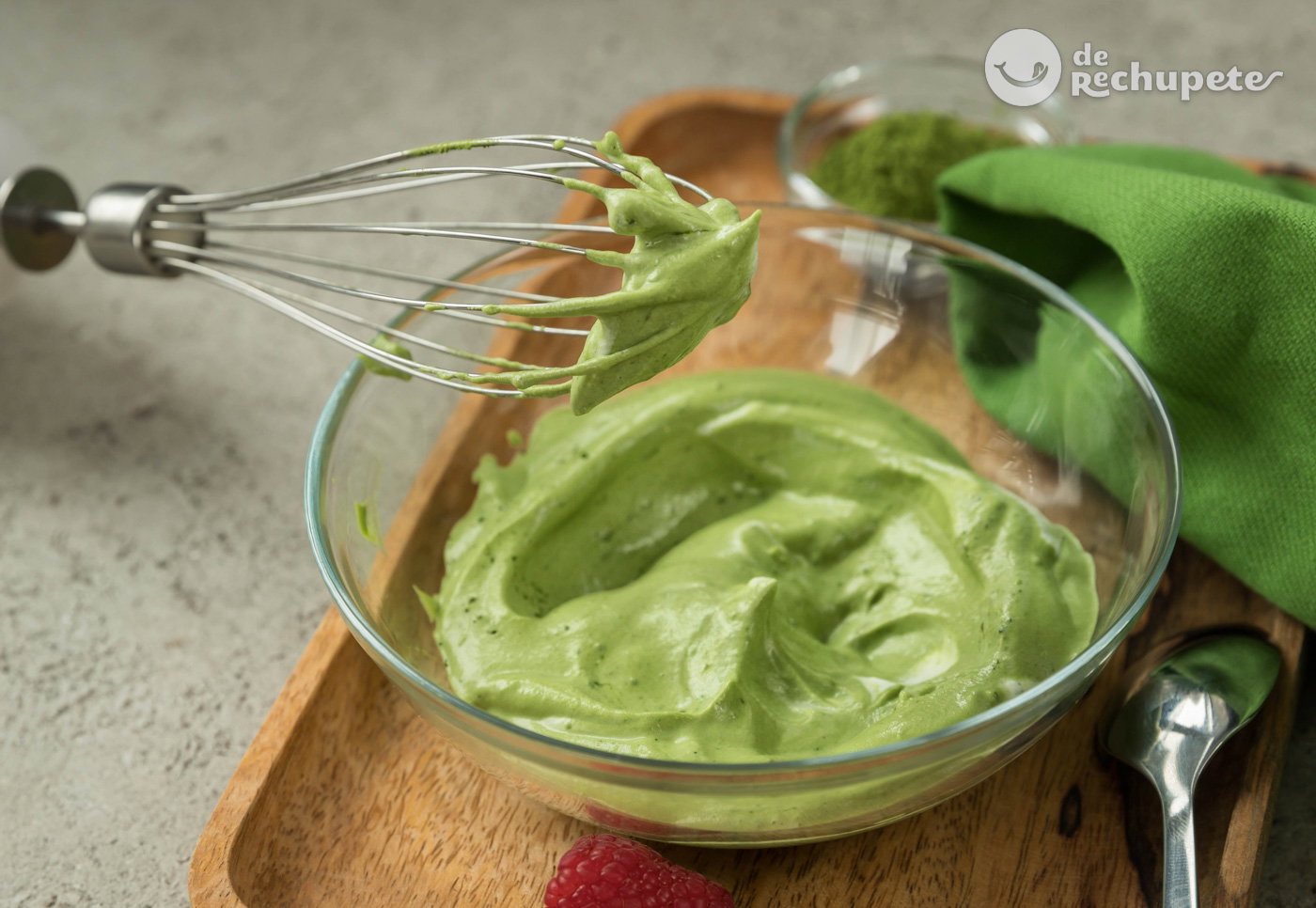 Dalgona Matcha latte. La nueva bebida con te de moda