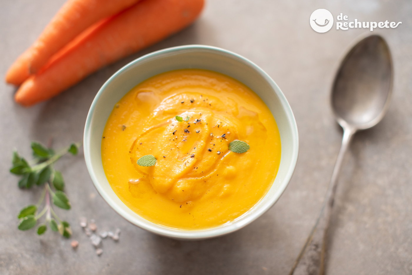 Cómo hacer un puré de zanahoria. Receta casera, fácil y cremosa