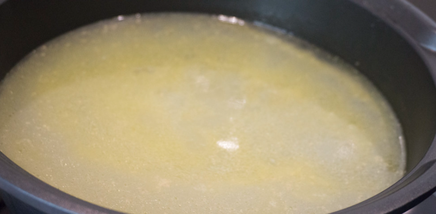 Cómo hacer sopa de picadillo. Sopa de pollo tradicional