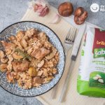 Arroz de setas, castañas y costillas de cerdo. Receta de otoño paso a paso