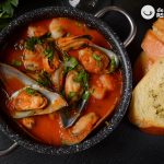 Sopa bullabesa o bouillabaise. Receta tradicional de pescado francesa paso a paso
