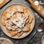 Hojuelas fritas con harina de castañas. Postre de Carnaval y Semana Santa