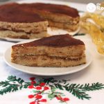 Tiramisú de turrón y galletas, postre navideño fácil