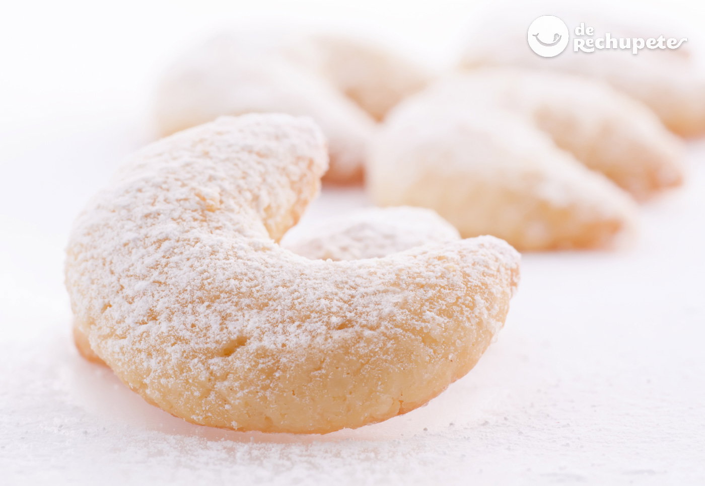 Vanillejipferl o Kipferl. Receta de las galletas navideñas de vainilla austriacas