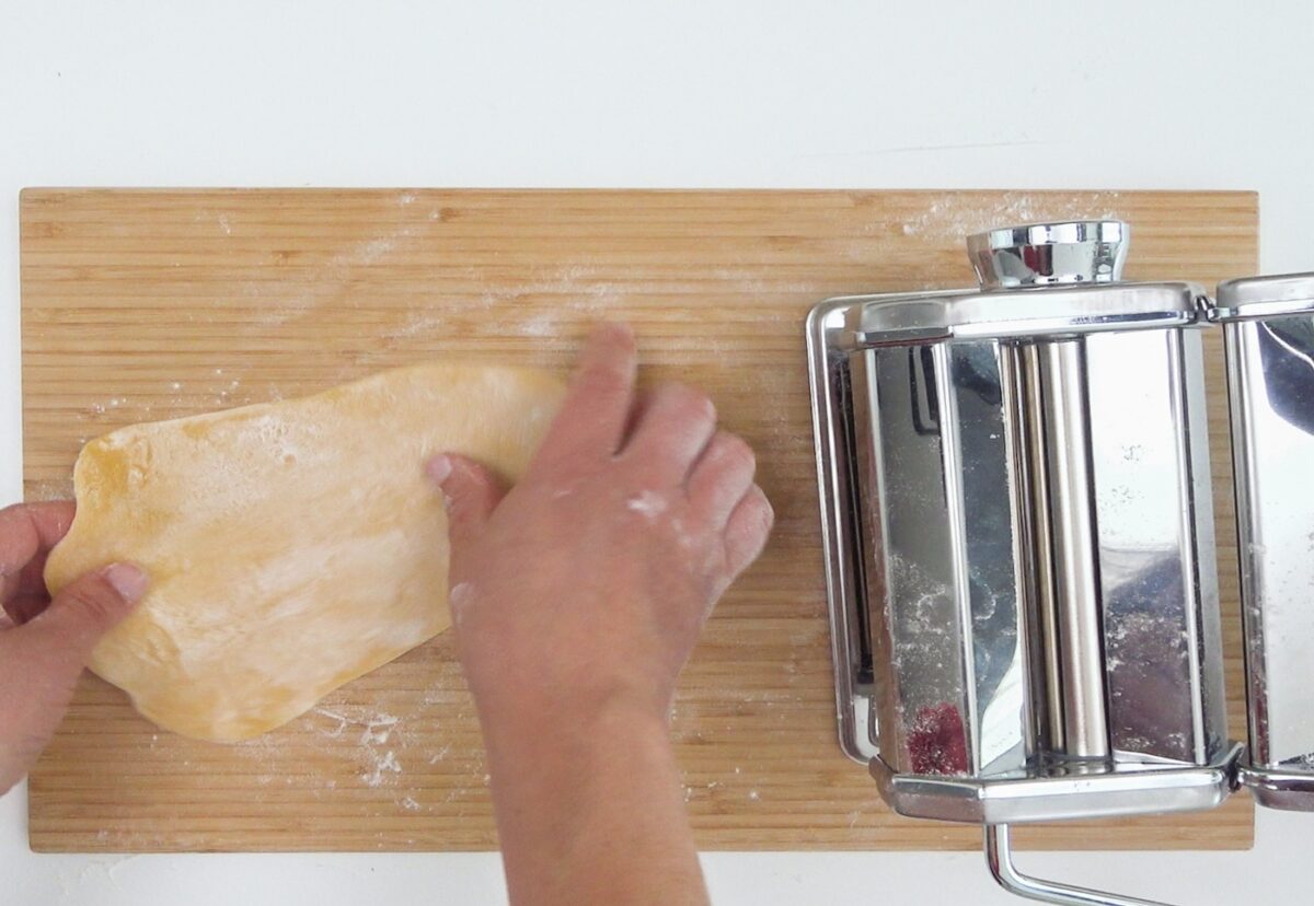 Cómo hacer pasta fresca casera con máquina