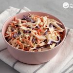 Ensalada de col. Receta de la coleslaw tradicional americana