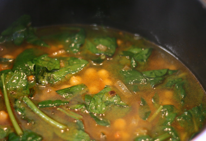 Garbanzos con bacalao: dejar cocer