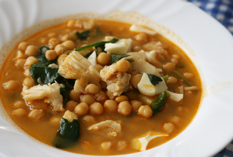 Garbanzos con bacalao: presentación final