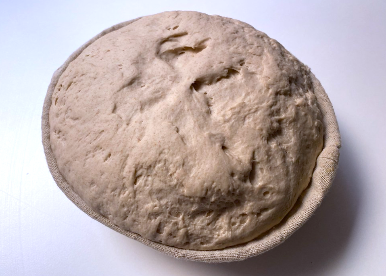 Cómo hacer pan de centeno fácil. El pan de pobres paso a paso
