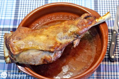 Cordero asado al horno