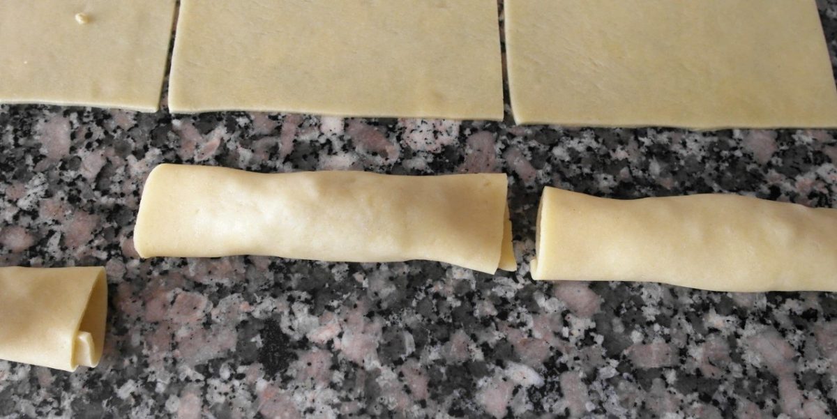 Casadielles o casadiella. receta tradicional asturiana paso a paso