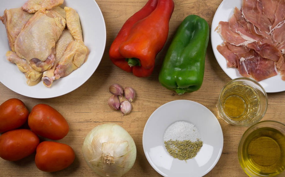Pollo al chilindrón, receta tradicional
