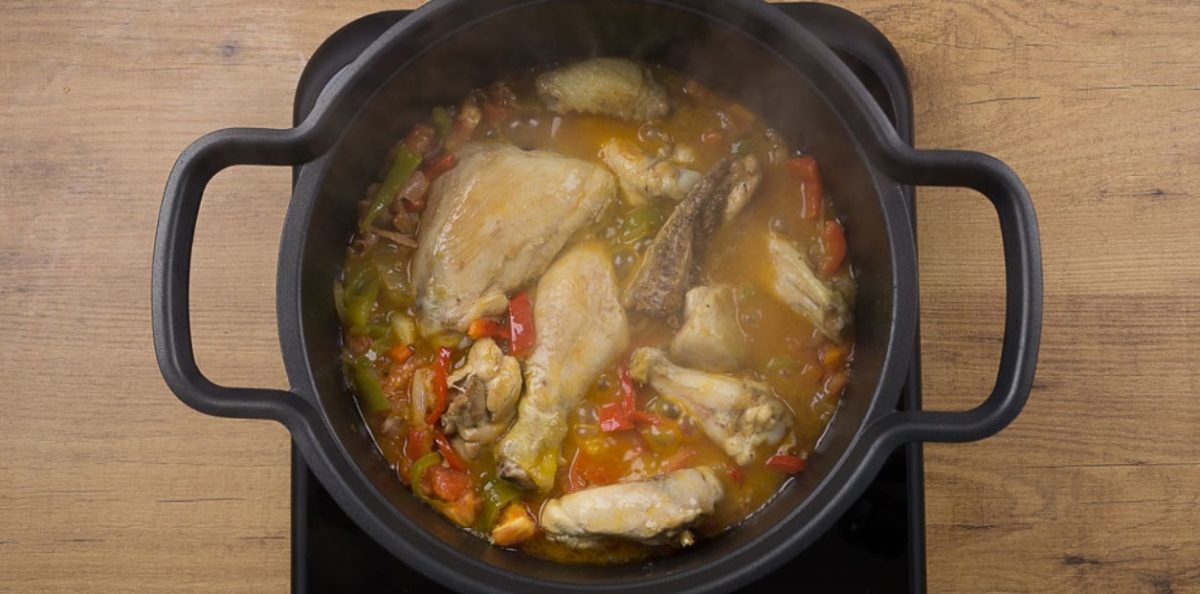 Pollo al chilindrón, receta tradicional
