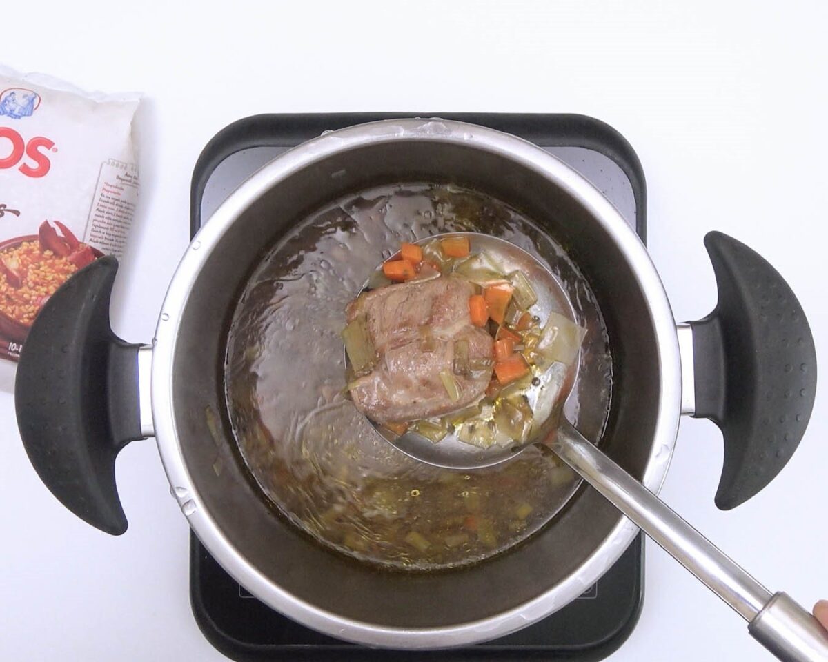 Cómo hacer arroz caldoso con carrilleras