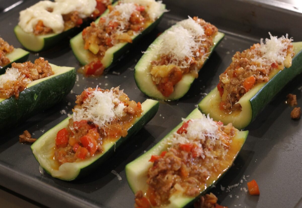 Calabacines rellenos de carne picada