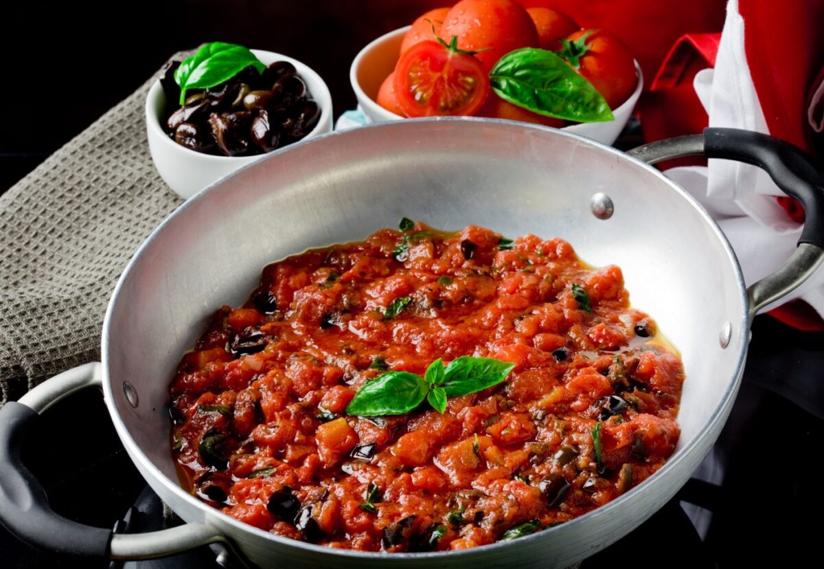 Putanesca o salsa a la putanesca italiana casera