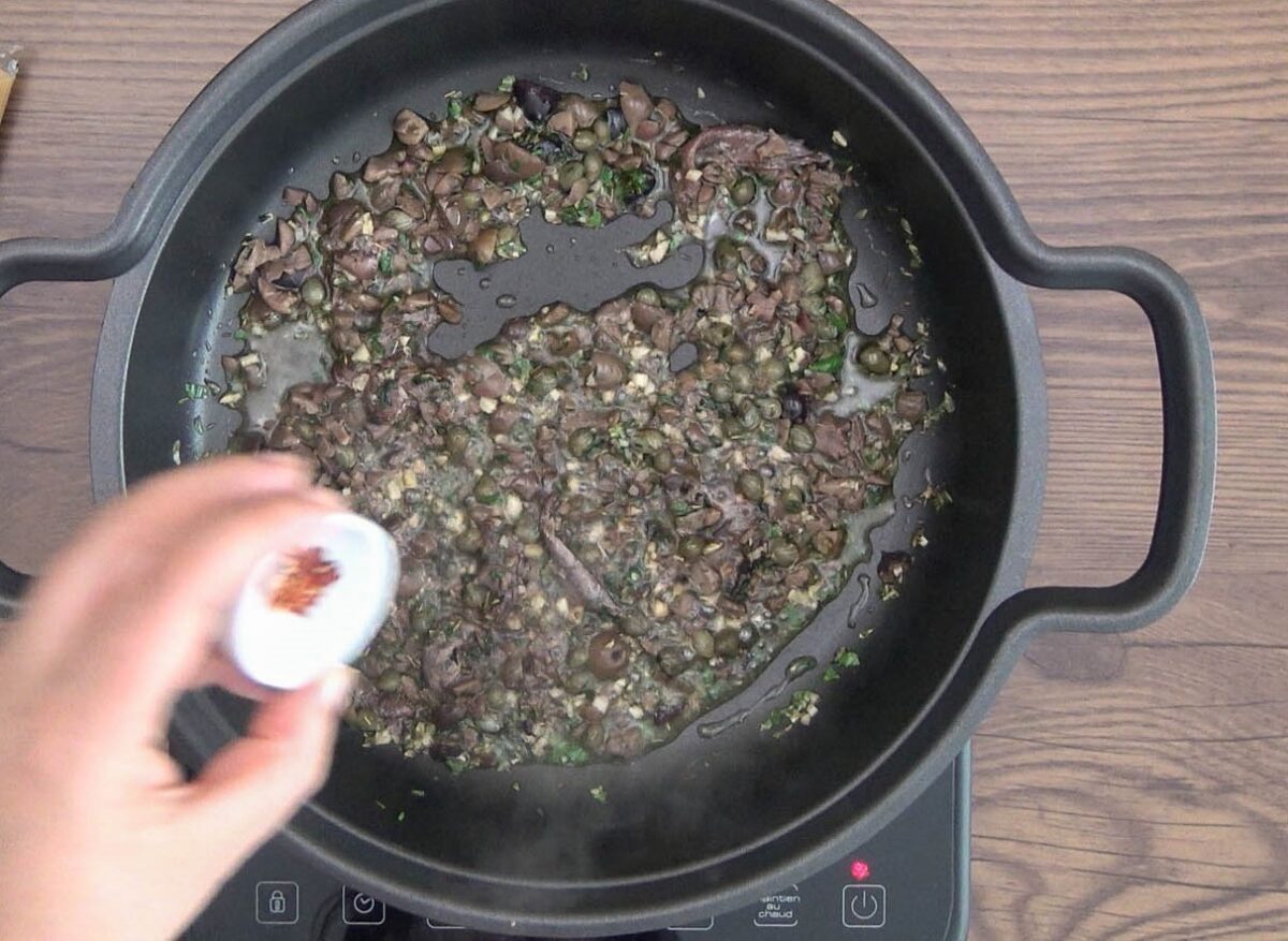 Putanesca o salsa a la putanesca italiana casera
