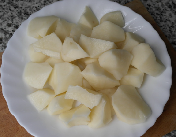 Costillas de cerdo guisadas con patatas