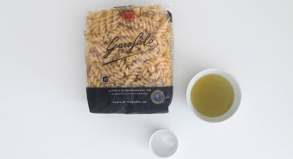 Pasta Fusilli con salsa cremosa de champiñones