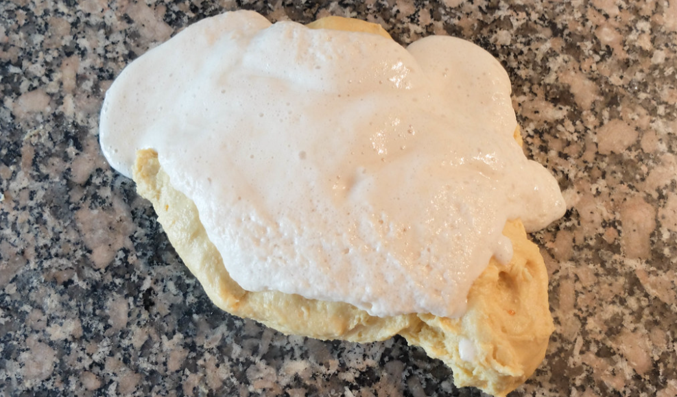 Pan de muertos. receta mexicana para celebrar todos los santos