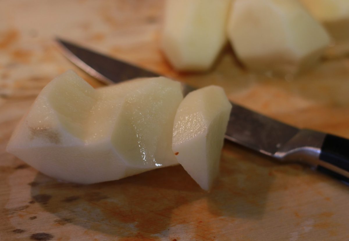 Patatas a la riojana. Receta tradicional de patatas con chorizo