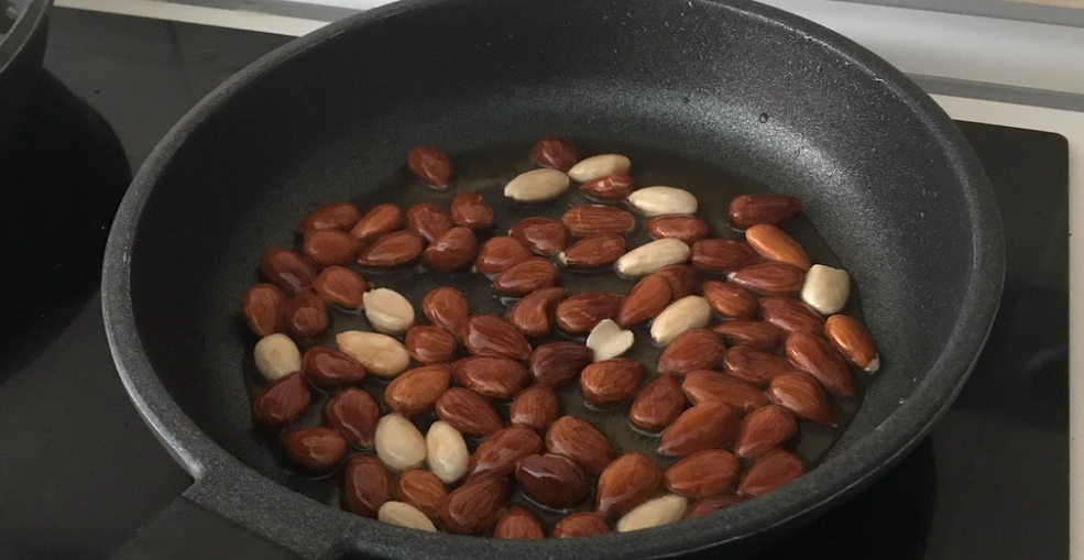 Salsa de almendras casera y cremosa