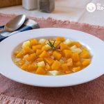 Sopa de calabaza y patata. Receta tradicional para disfrutar del otoño