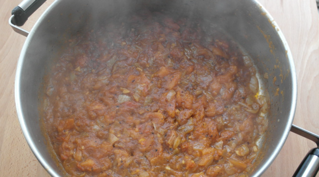 Fricandó de ternera. Receta catalana deliciosa para el otoño