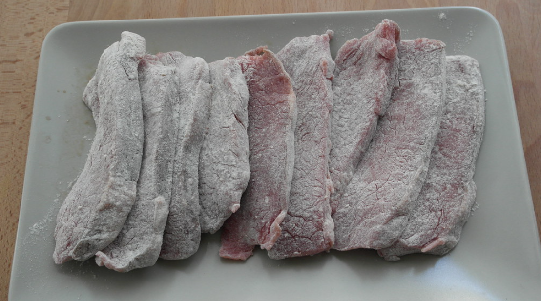 Fricandó de ternera. Receta catalana deliciosa para el otoño