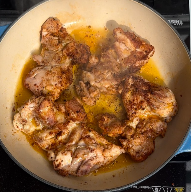 Fricasé de pollo al estilo francés