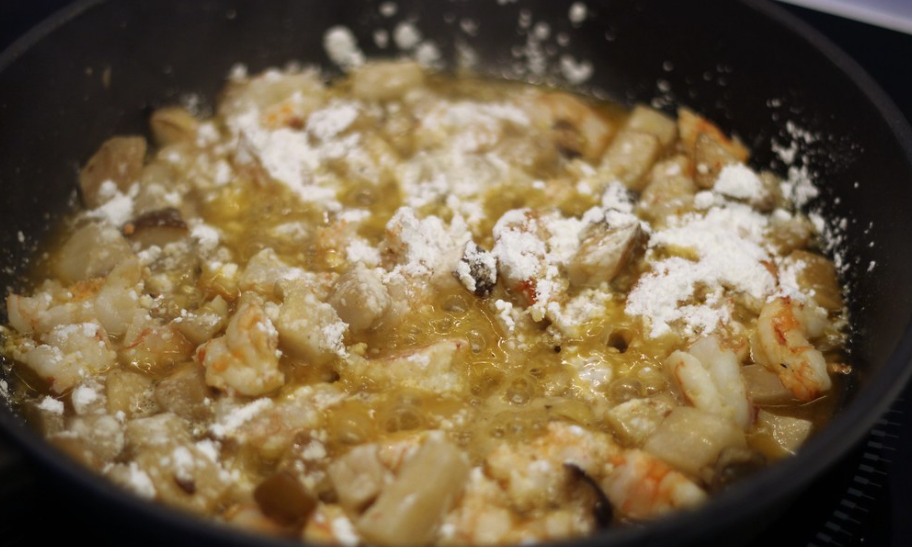 Garbanzos con langostinos y boletus edulis