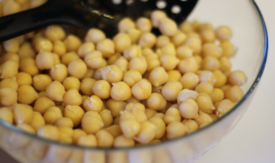 Garbanzos con langostinos y boletus edulis