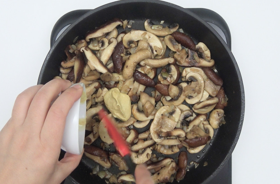 Pasta fresca con salsa de setas. Receta fácil para disfrutar del Otoño