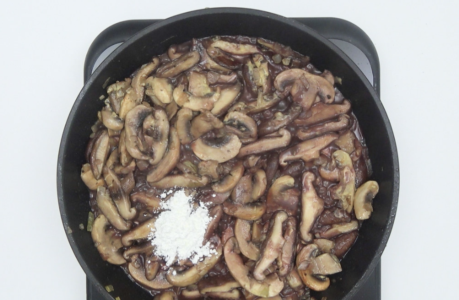 Pasta fresca con salsa de setas. Receta fácil para disfrutar del Otoño