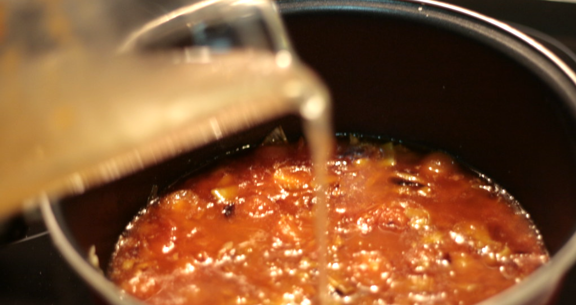 Potaje de garbanzos con grelos y chorizo