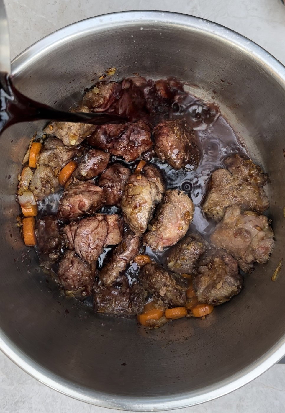 Ragú o ragout de ternera. Receta tradicional paso a paso