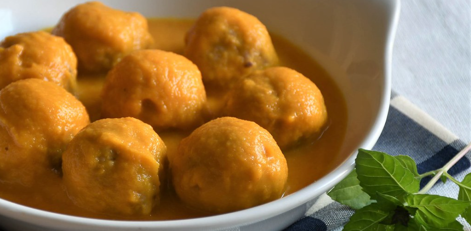 Salsa deliciosa y fácil para acompañara unas albóndigas de rechupete