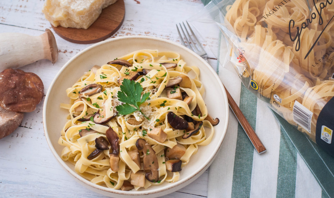 Tagliatelle al funghi. Pasta con setas de otoño