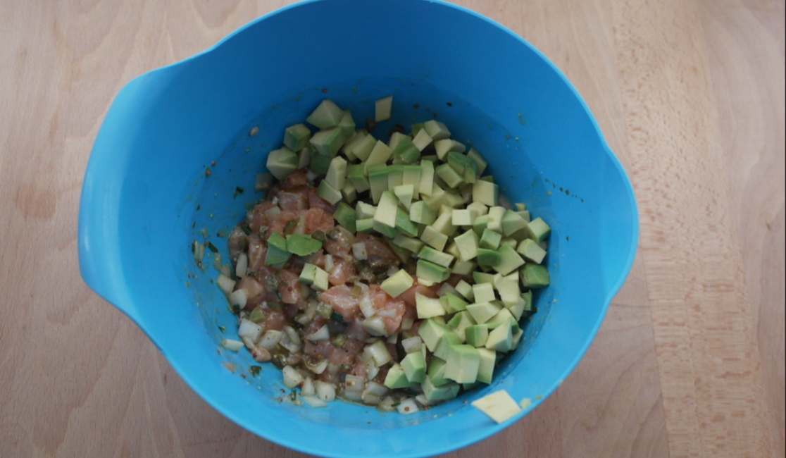 Tartar de salmón y aguacate