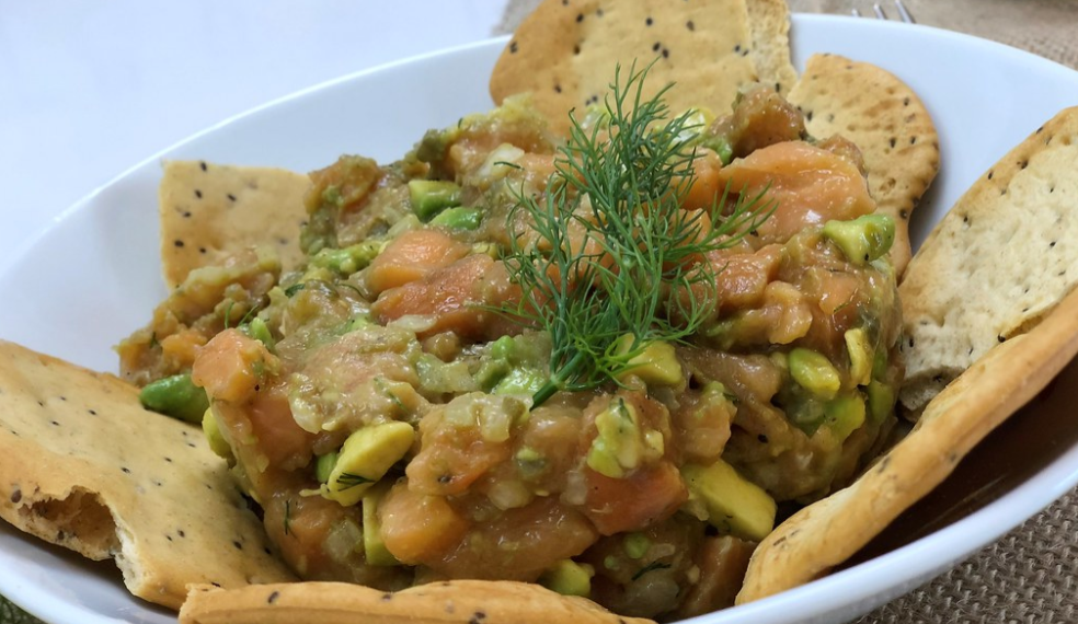 Tartar de salmón y aguacate