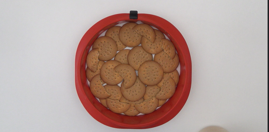 Tiramisú de turrón y galletas. Postre navideño fácil y delicioso
