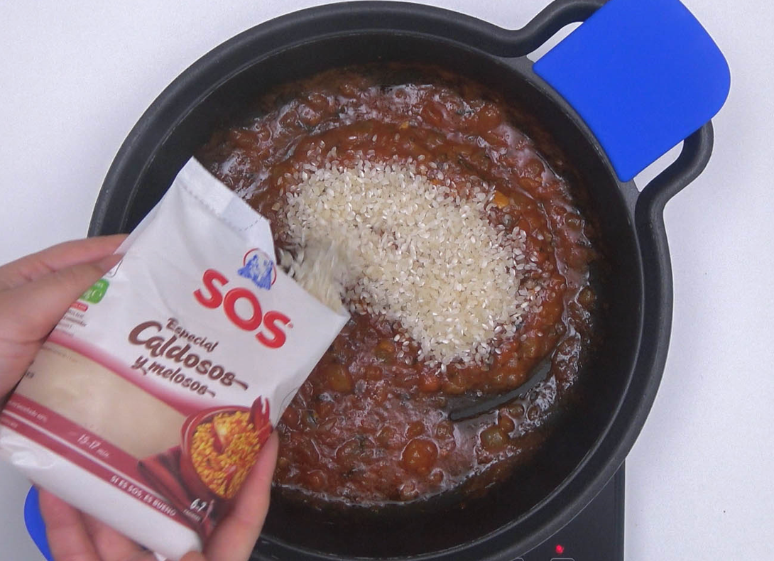 Arroz caldoso de rape y mejillones perfecto para Navidad
