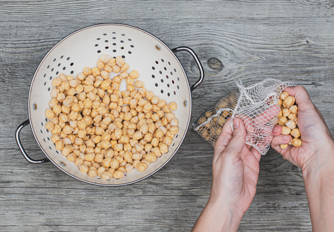 Cómo hacer escudella o cocido catalán. Receta tradicional paso a paso